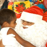Casinha do Papai Noel no Centro da cidade faz a alegria da criançada - Fotos: Edinah Mary