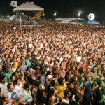 Mais de 30 mil pessoas participam do show de Pato Fu no Projeto Verão 2006 - Fotos: Márcio Garcez