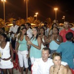 Pessoas de todas as idades escolheram a festa organizada pela Prefeitura para receber o Ano Novo - Fotos: Márcio Garcez