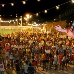 Comunidade do São Carlos recebe com festa a praça João Paulo II - Fotos: Márcio Dantas