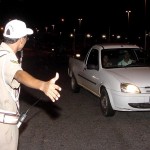 Agentes de trânsito da SMTT fiscalizam avenidas de acesso ao PréCaju - Fotos: Wellington Barreto