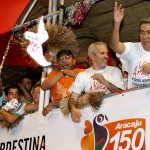 Prefeito entra na folia durante a terceira noite do PréCaju 2006 - Fotos: Márcio Dantas
