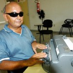 Biblioteca municipal realiza curso gratuito de leitura e escrita em Braille - Fotos: Silvio Rocha