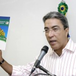 Prefeito recebe anteprojetos de leis que regulamentam códigos urbanísticos e o novo Plano Diretor - Fotos: Márcio Garcez e Márcio Dantas
