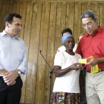 Aracaju já tem 87% das famílias abaixo da linha de pobreza inclusas no programa BolsaFamília - Fotos: Márcio Garcez