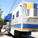 Cursos na área de hotelaria são oferecidos gratuitamente pela Fundat na carretaescola do Senac  - Fotos: Márcio Garcez