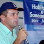 Prefeito participa de assinaturas de contratos para reinstalação da CEF e construção de casas em N. Sra da Glória - Fotos: Márcio Dantas
