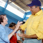 Prefeito participa de assinaturas de contratos para reinstalação da CEF e construção de casas em N. Sra da Glória - Fotos: Márcio Dantas