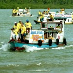Prefeito participa de barqueata em defesa do Rio Sergipe nos 151 anos de Aracaju - Fotos: Márcio Dantas