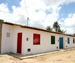 Prefeitura transfere famílias para casas construídas no bairro Santos Dumont - Fotos: Wellington Barreto