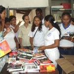 Escolas municipais são beneficiadas com livros doados pelo Instituto Nestor de Paula e Azaléia  - Fotos: Missão Criança
