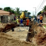 Emurb implanta infraestrutura em rua da Coroa do Meio - Fotos: Meme Rocha