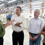 Prefeito e exprefeito visitam fábricas da Azaléia em Sergipe - Fotos: Márcio Dantas