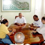 Prefeito recebe Sepuma e define comissão para negociar com o Sindicato - Fotos: Wellington Barreto