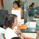 Mais de 50% dos estudantes recadastrados já receberam a carteira de passe escolar - Fotos: Sílvio Rocha