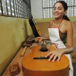 Oficina de Lutheria iniciará produção de violões e cavaquinhos - Fotos: Sílvio Rocha