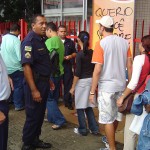 Milhares de pessoas buscam senhas para inscrições no PAR - Fotos: Ascom/Fundat