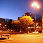 Emurb implanta nova iluminação na praça da Biblioteca Epiphânio Dória - Fotos: Márcio Dantas