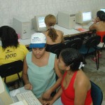 Cursos oferecidos pela Fundat qualificam moradores do São Carlos - Fotos: Sílvio Rocha