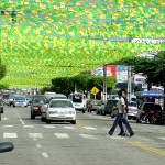 PMA decora cidade com bandeirolas verdes e amarelas - Fotos: Wellington Barreto