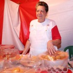 Vendedores de comidas típicas estãos confiantes em boas vendas no Forró Caju - Fotos: Wellington Barreto