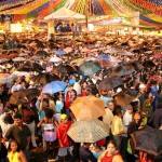 Banda Calypso sobe ao palco do Forró Caju e anima o público que aguardava ansioso - Fotos: Wellington Barreto