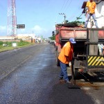 Ruas da Atalaia recebem revestimento primário - Fotos: Pedro Leite