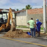 Emurb abre novas frentes de trabalho para recuperar o pavimento da cidade - Valmor Bezerra reúne equipe