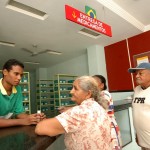 Farmácia Popular: remédio barato para a população aracajuana - Fotos: Sílvio Rocha