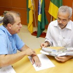Prefeito assina termo de adesão à Frente em Defesa das Águas de Sergipe - Fotos: Lúcio Telles