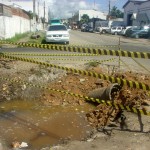 Deso e Sergás realizam serviços sem autorização da Emurb e enchem a cidade de buracos  - Fotos: Silvio Rocha
