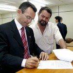 Covisa se reúne com entidades do comércio no MP para discutir a venda de substâncias inalantes - Fotos: Márcio Garcez