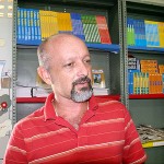Frequência na biblioteca de escola municipal já faz parte da rotina dos alunos - Fotos: Márcio Garcez