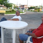 População satisfeita com a adoção da Praça do Conjunto Santa Lúcia - Fotos: Silvio Rocha