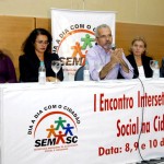Prefeito abre encontro que discutirá integração de políticas sociais - Fotos: Lúcio Telles