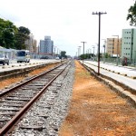 Avenidas cortadas por linha férrea recebem limpeza especial da Prefeitura - Foto: Wellington Barreto