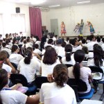 Grupo de Teatro da SMTT continua se apresentando em escolas - Foto: Lindivaldo Ribeiro