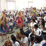 Grupo de teatro da SMTT vai à escola  - Fotos: Lindivaldo Ribeiro