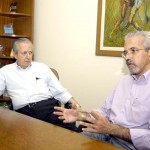 Prefeito destaca avanços da administração municipal em entrevista à TV Atalaia - Fotos: Lúcio Telles