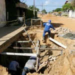 Emurb continua o serviço de drenagem na Atalaia - Fotos: Wellington Barreto