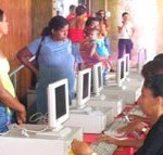 Famílias aracajuanas recebem regularmente o benefício do Bolsa família - Foto: Ascom/Semasc