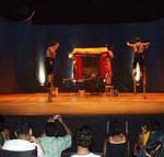 Adolescentes atendidos pela Semasc se emocionam ao assistir peça teatral - Fotos: Ascom/Semasc