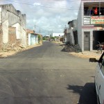 Emurb pavimenta em asfalto a rua Bezerra de Menezes - Fotos: Meme Rocha e Pedro Leite