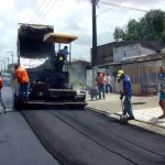 Emurb aplica asfalto de qualidade na rua Rio Grande do Sul - Fotos: Meme Rocha