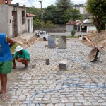 Calçamento da rua Anísio Souza entra na fase de conclusão - Fotos: Pedro Leite
