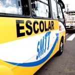 Agentes da SMTT organizam tráfego durante desfile cívico das escolas municipais - Fotos: Márcio Garcez