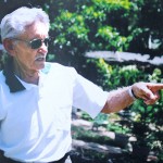 Prefeito assina decreto e homenageia ator Orlando Vieira -