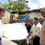 Nova carreta traz telhas para Unidade de Processamento de Pesca - Fotos: Wellington Barreto