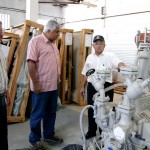 Nova carreta traz telhas para Unidade de Processamento de Pesca - Fotos: Wellington Barreto