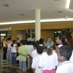Estudantes da rede municipal da educação vão ao cinema gratuitamente - Fotos: Walter Martins